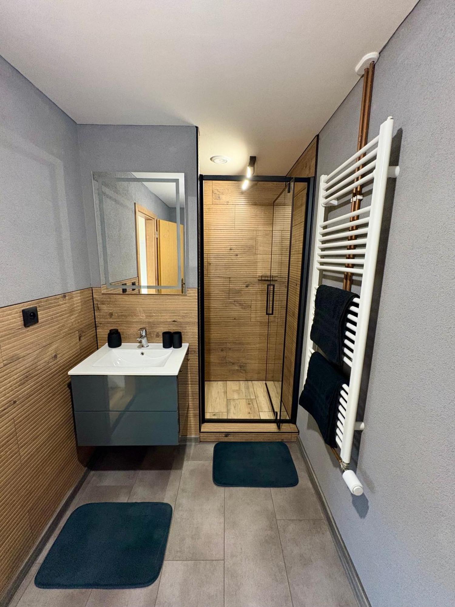 Apartmany Faunapark Lipova Lazne Ngoại thất bức ảnh